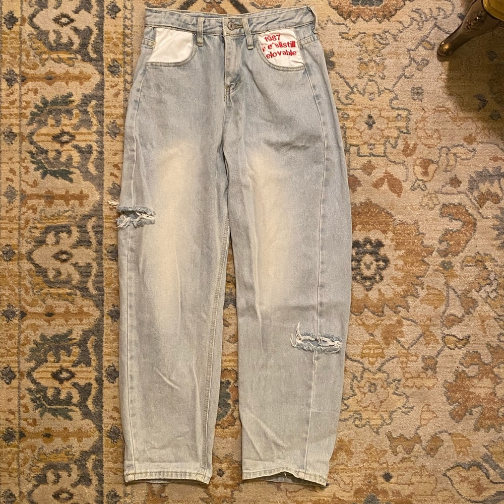 Light Wash Denim Jeans women’s size Small Boyfriend Fit Baggy Style